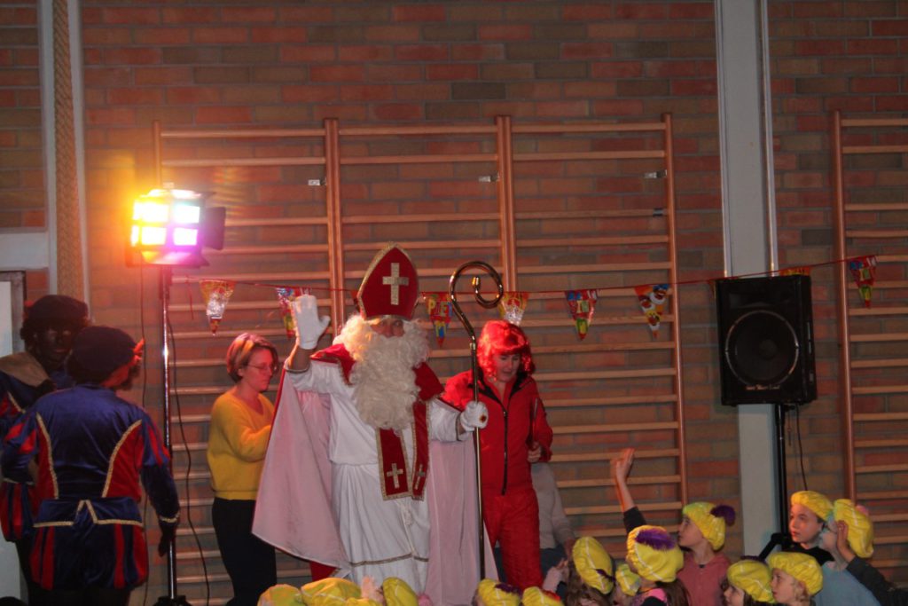 Sinterklaasfeest (154)